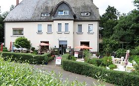 Hotel Waldschloesschen  2*
